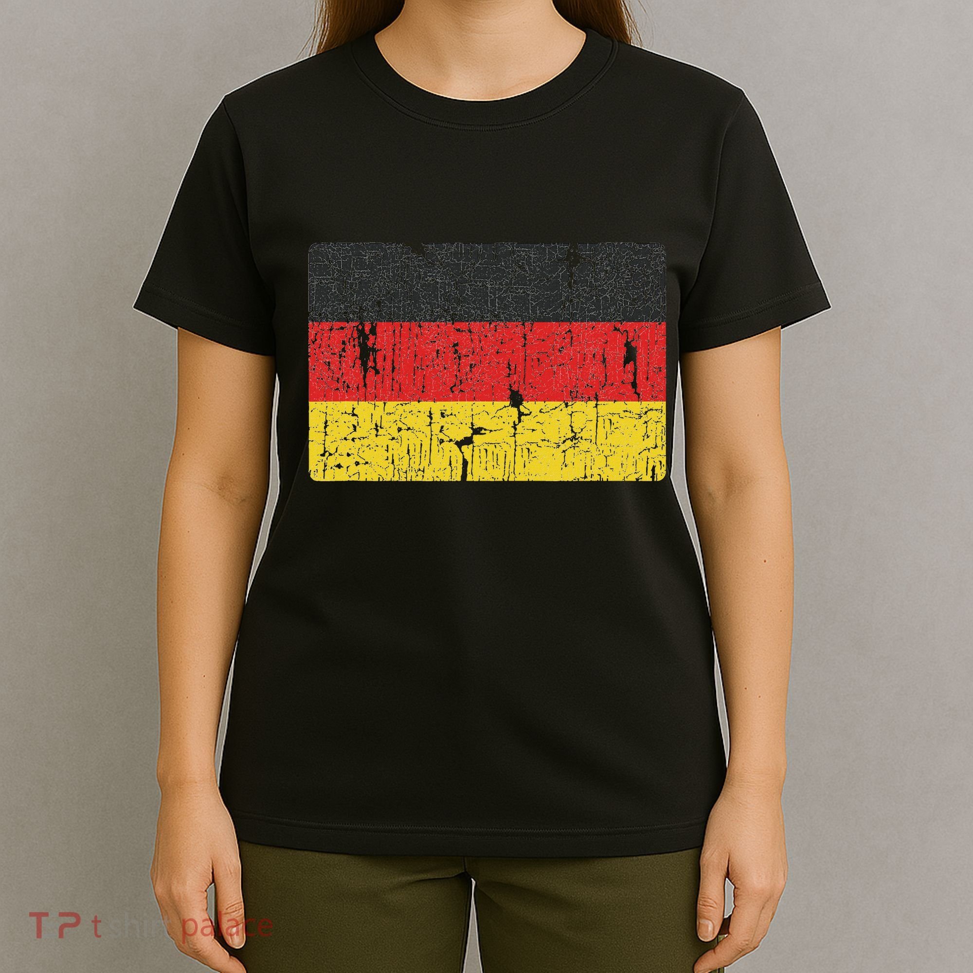 Vintage Germany Flag Gift Retro German Women Souvenir T-Shirt