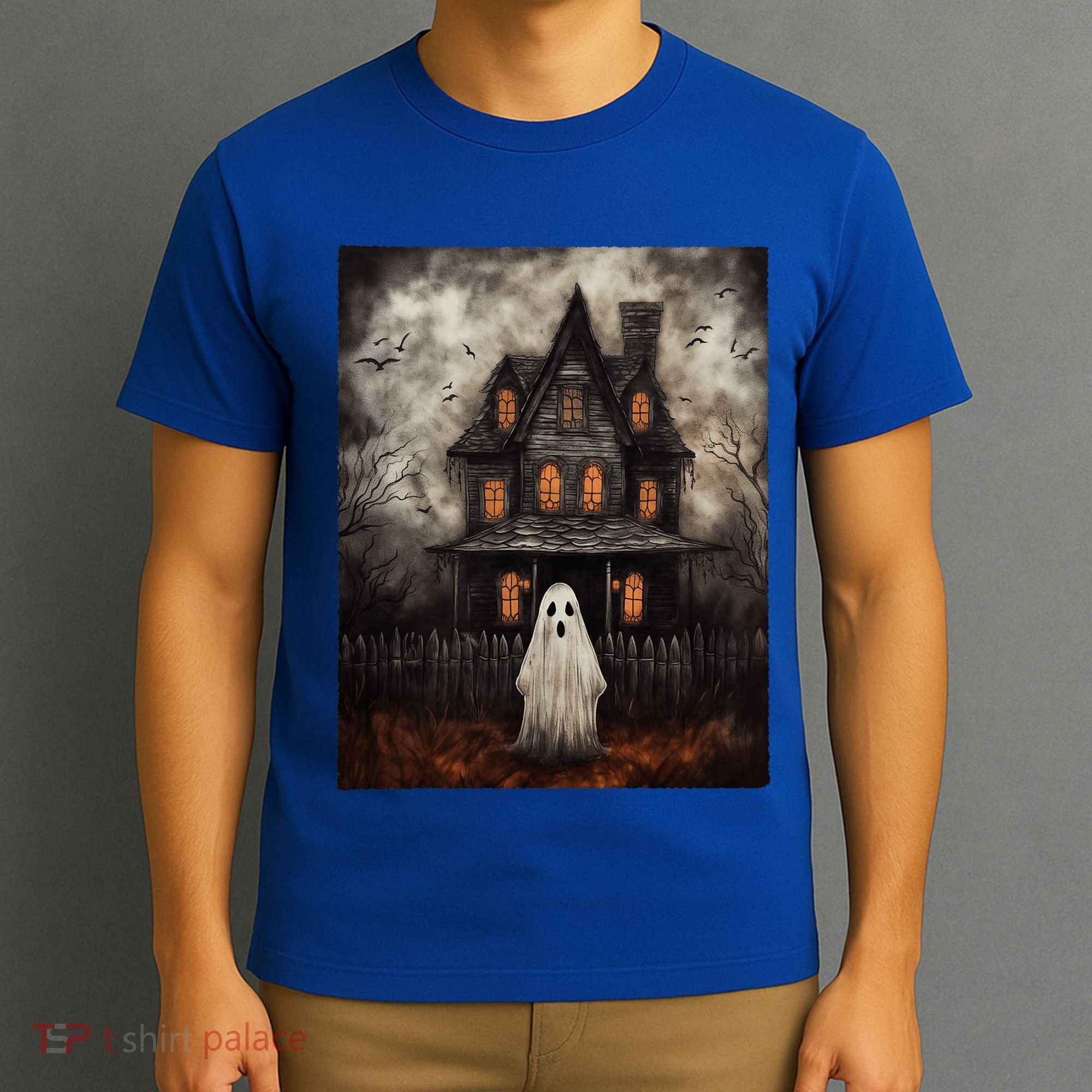 Vintage Ghost Haunted House Midnight Halloween Ghost Spooky T-Shirt