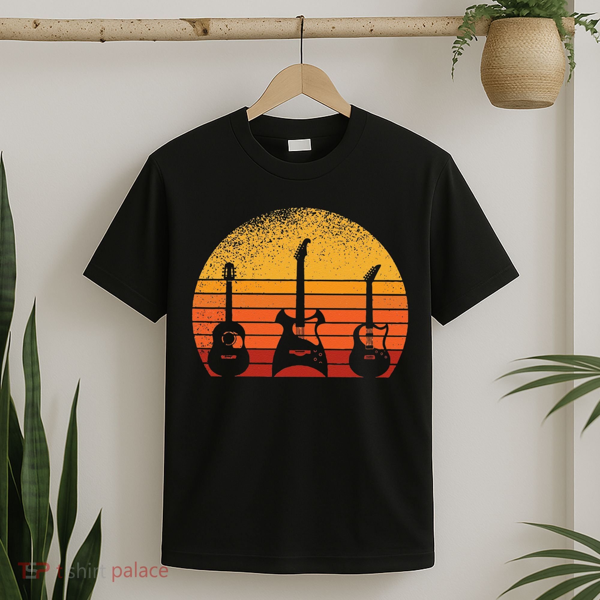 Vintage Guitar Lover Guitarist Electric Base Guitar Pick T-Shirt