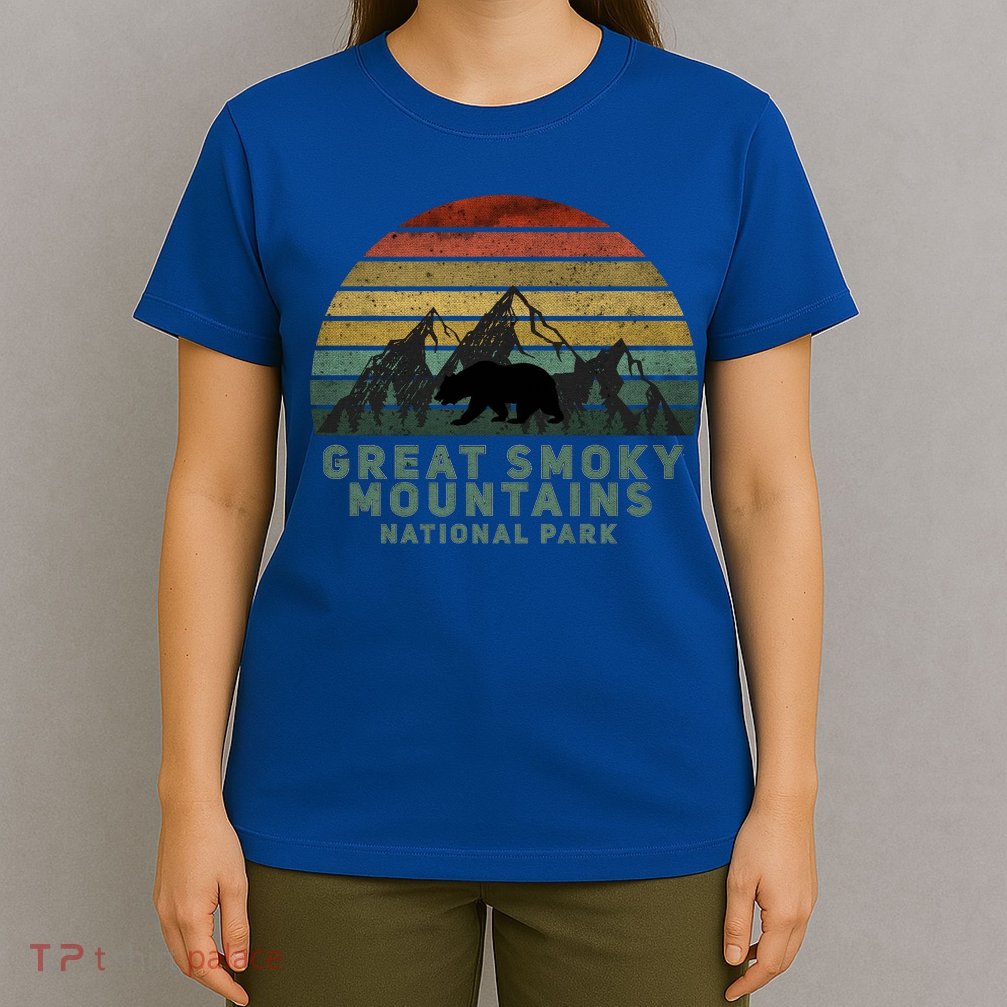 Vintage Great Smoky Mountains National Park Bear Meaningful Gift T-Shirt