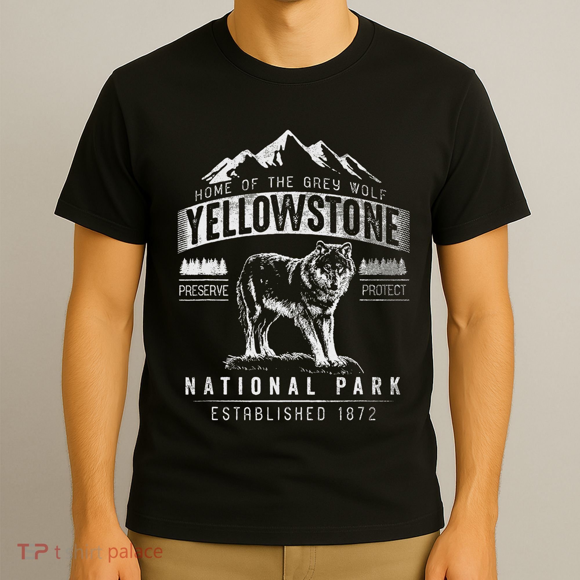 Vintage Grey Wolf Yellowstone National Park T-Shirt