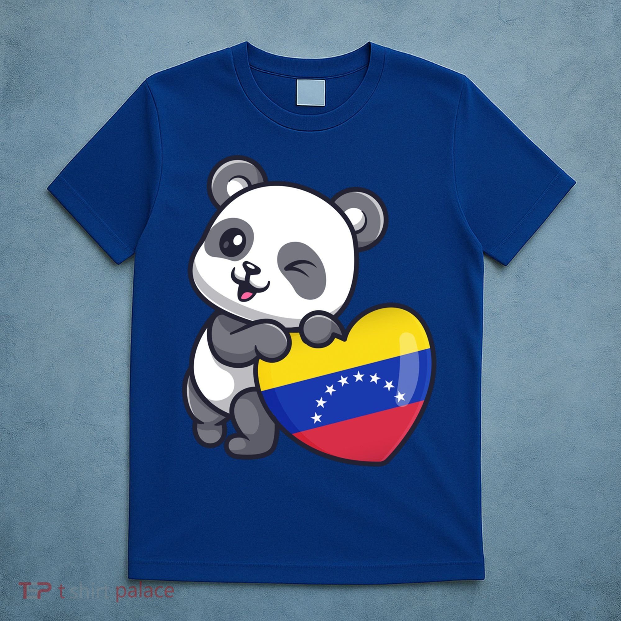Venezuela Heart Panda Pride Venezuelan Flag Roots Souvenir Funny Gift T-Shirt