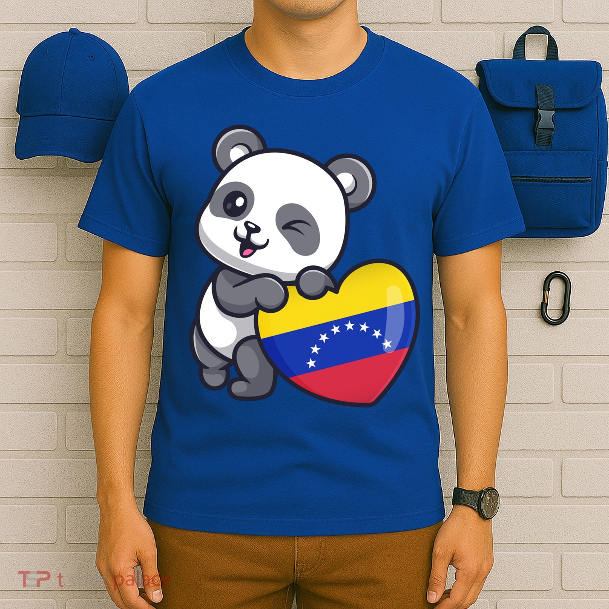 Venezuela Heart Panda Pride Venezuelan Flag Roots Souvenir Funny Gift T-Shirt