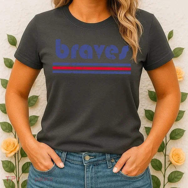 Vintage Braves Retro Three Stripe Weathered Women's T-Shirt