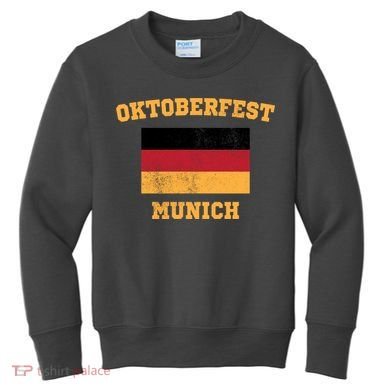 Vintage Oktoberfest Munich Flag Kids Sweatshirt