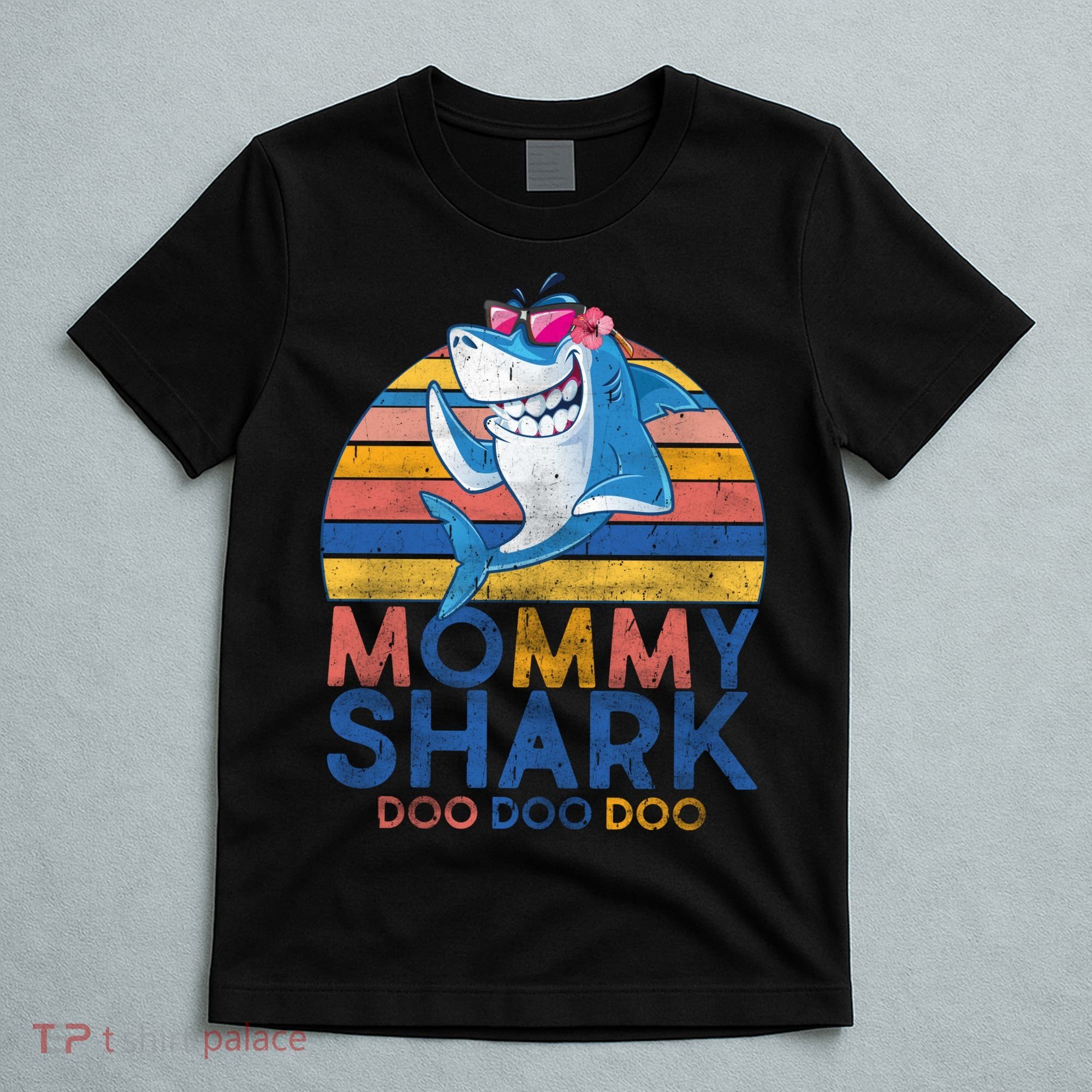 Vintage Retro Mommy Shark Doo T-Shirt
