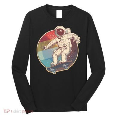 Vintage Retro Skateboarding Astronaut Long Sleeve Shirt