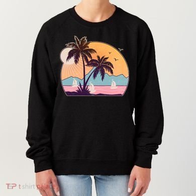 Vintage Summer Beach Emblem Women's Sweatshirt