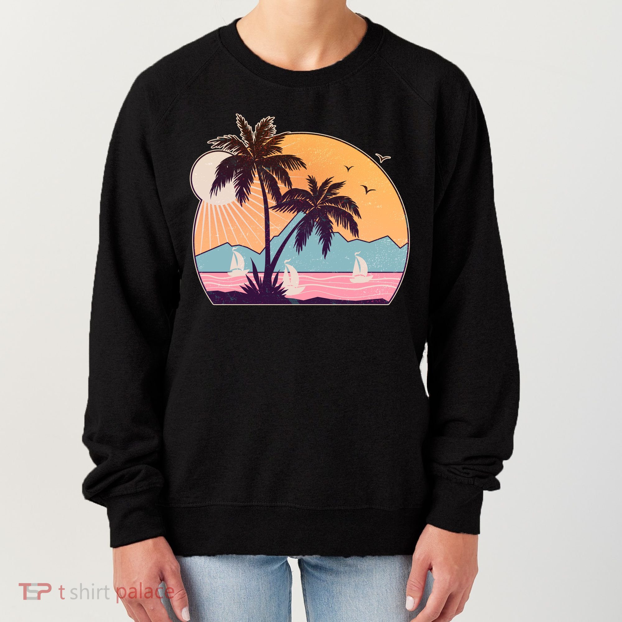 Vintage Summer Beach Emblem Women's Sweatshirt