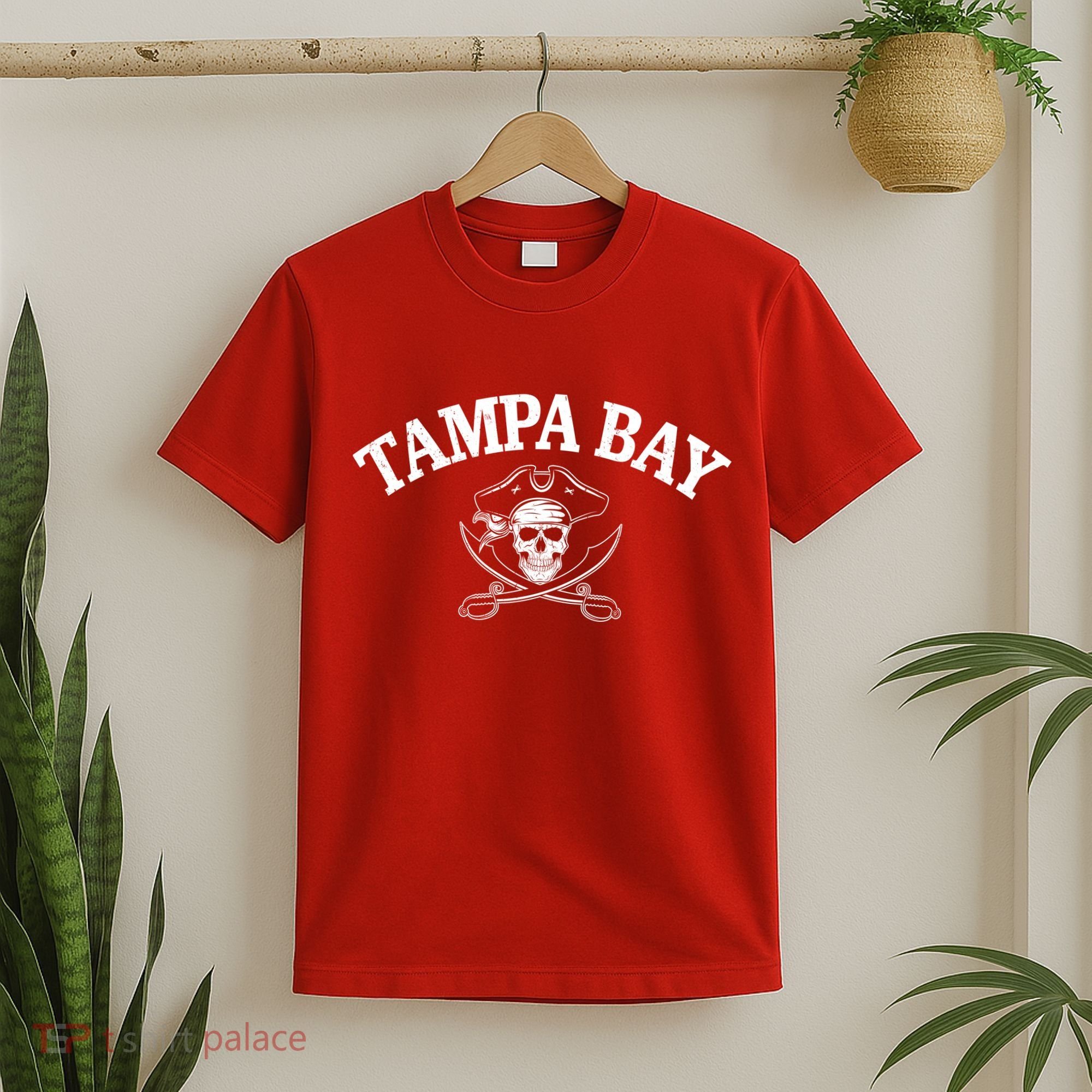 Vintage Tampa Bay Football Pirates Fan T-Shirt