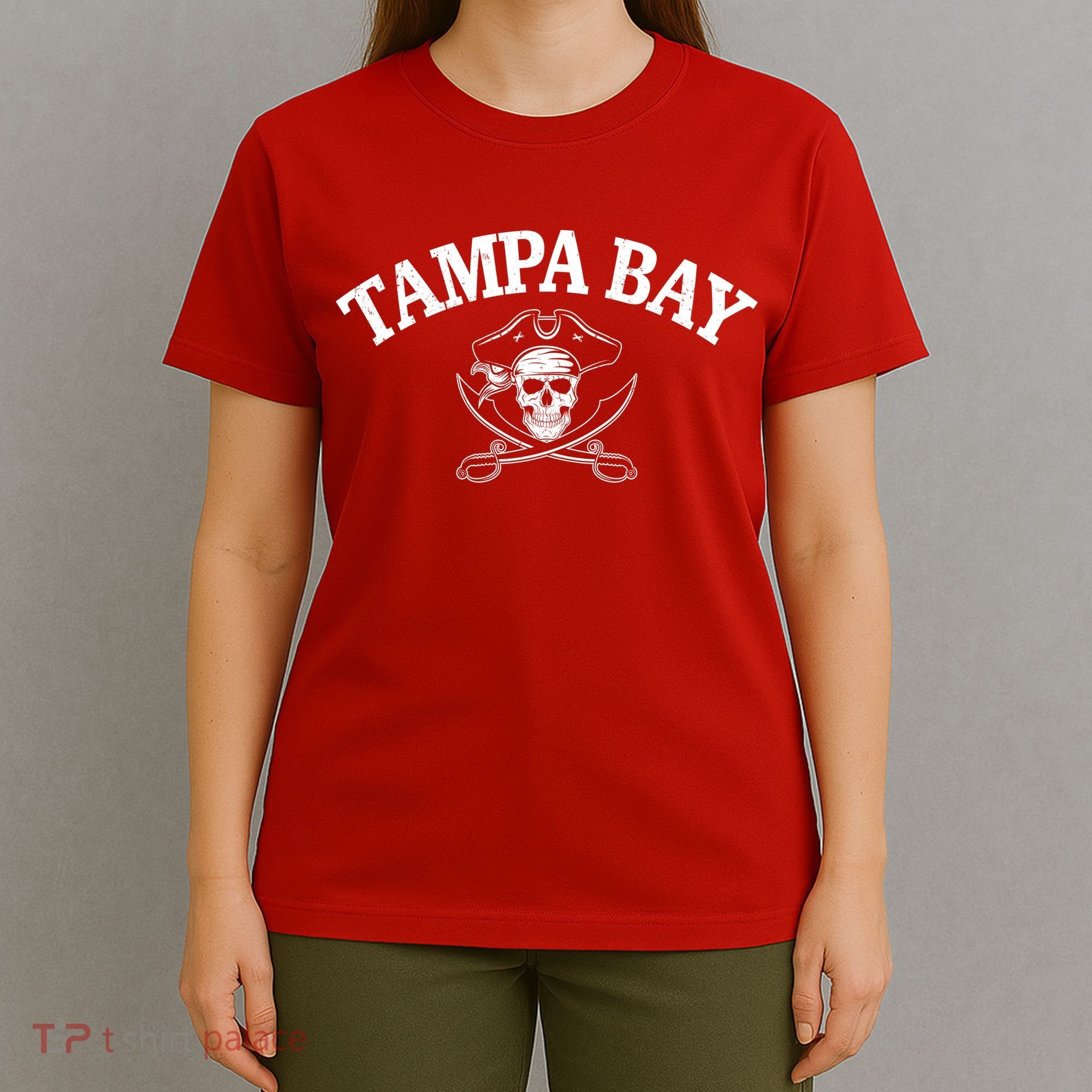 Vintage Tampa Bay Football Pirates Fan T-Shirt