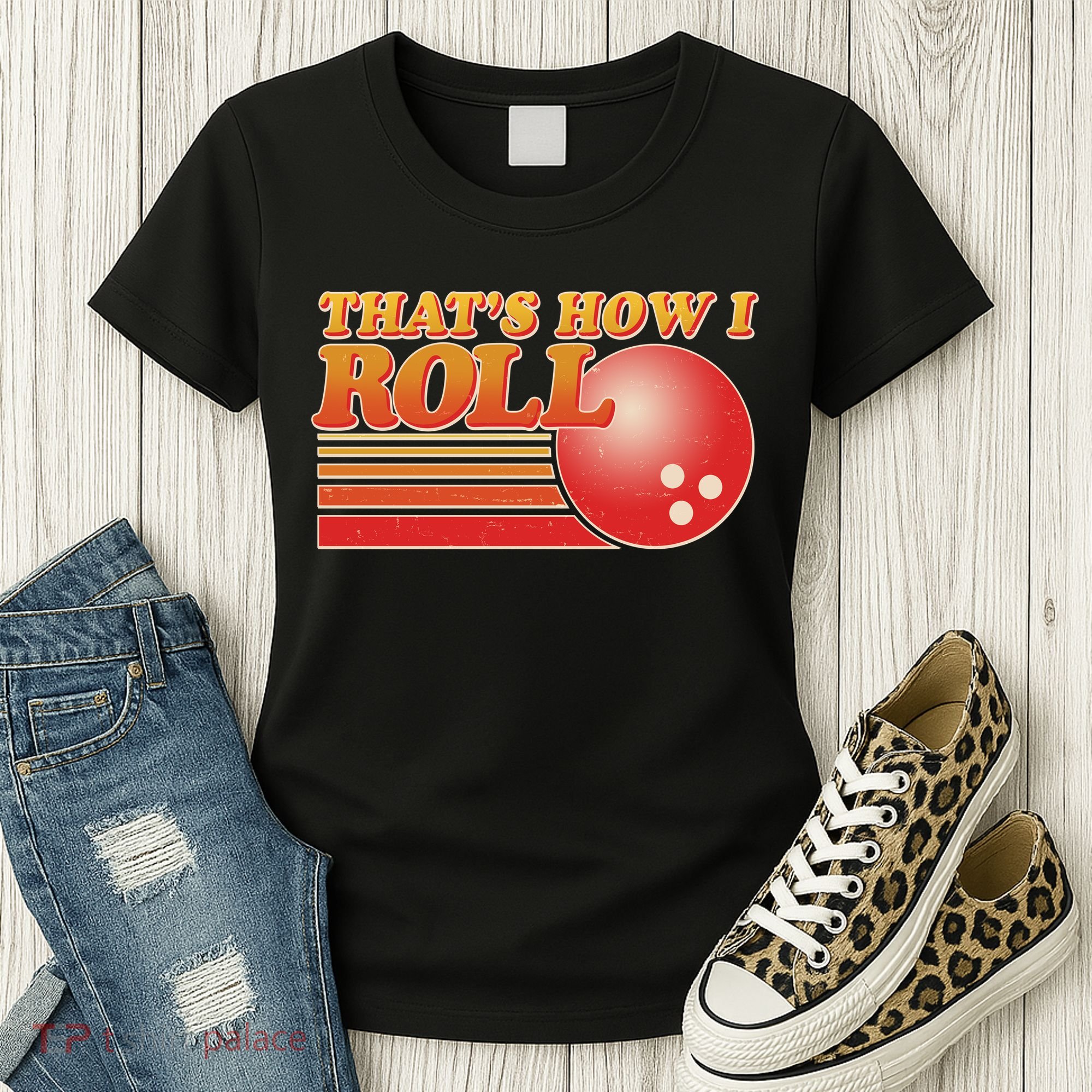 Vintage That's How I Roll Bowling Fan Women's T-Shirt