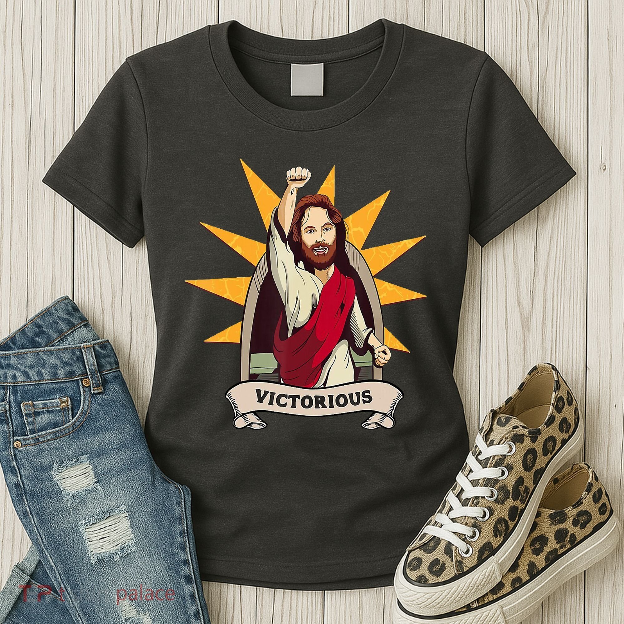Victorious Jesus Women's T-Shirt