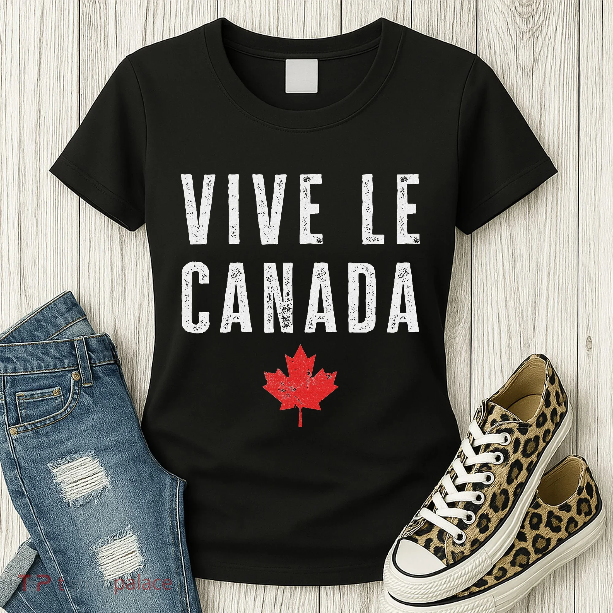 Vive Le Canada Women's T-Shirt