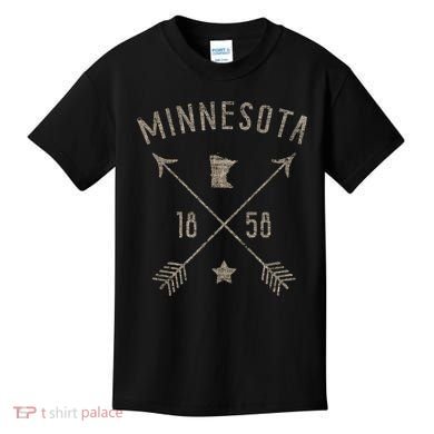 Vintage Minnesota Distressed Home State Map Boho Arrows Kids T-Shirt