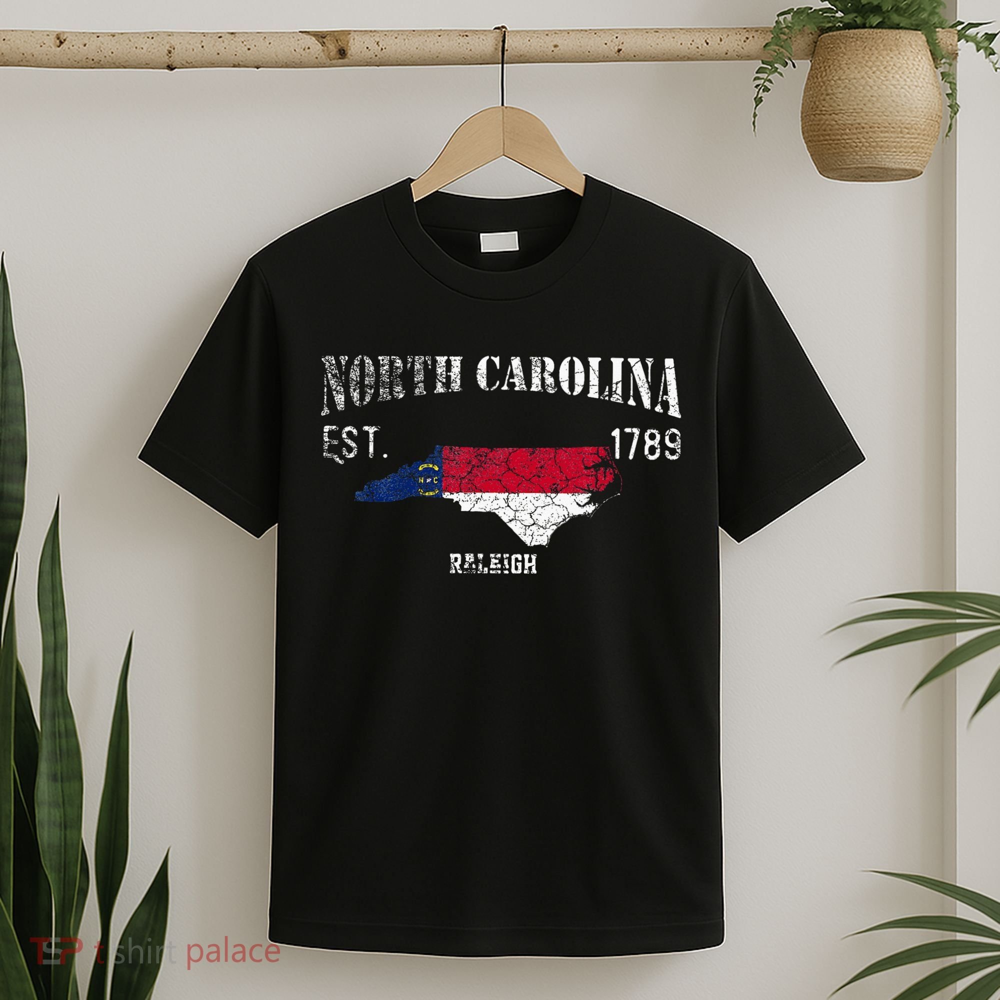 Vintage North Carolina Us State Flag And Map Raleigh T-Shirt