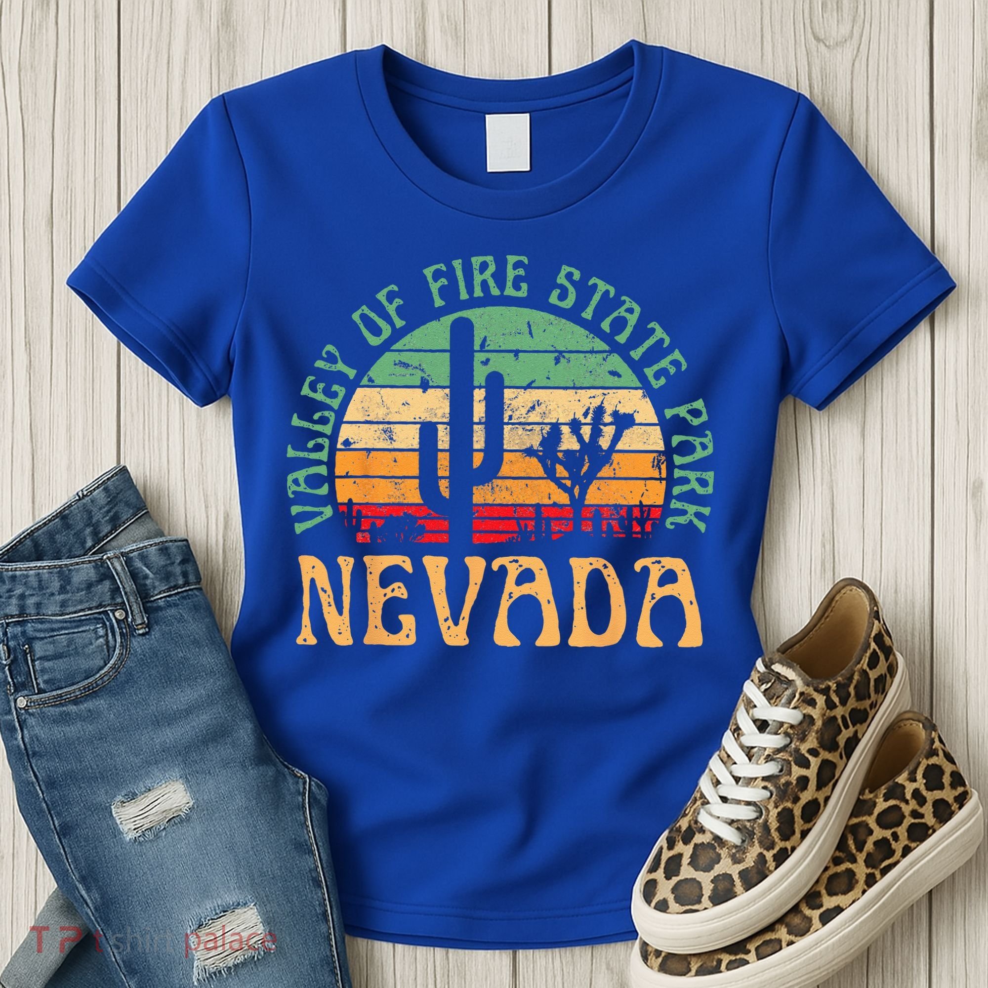 Valley Of Fire State Park Nevada Desert Hiking Retro Sunset Women's T-Shirt