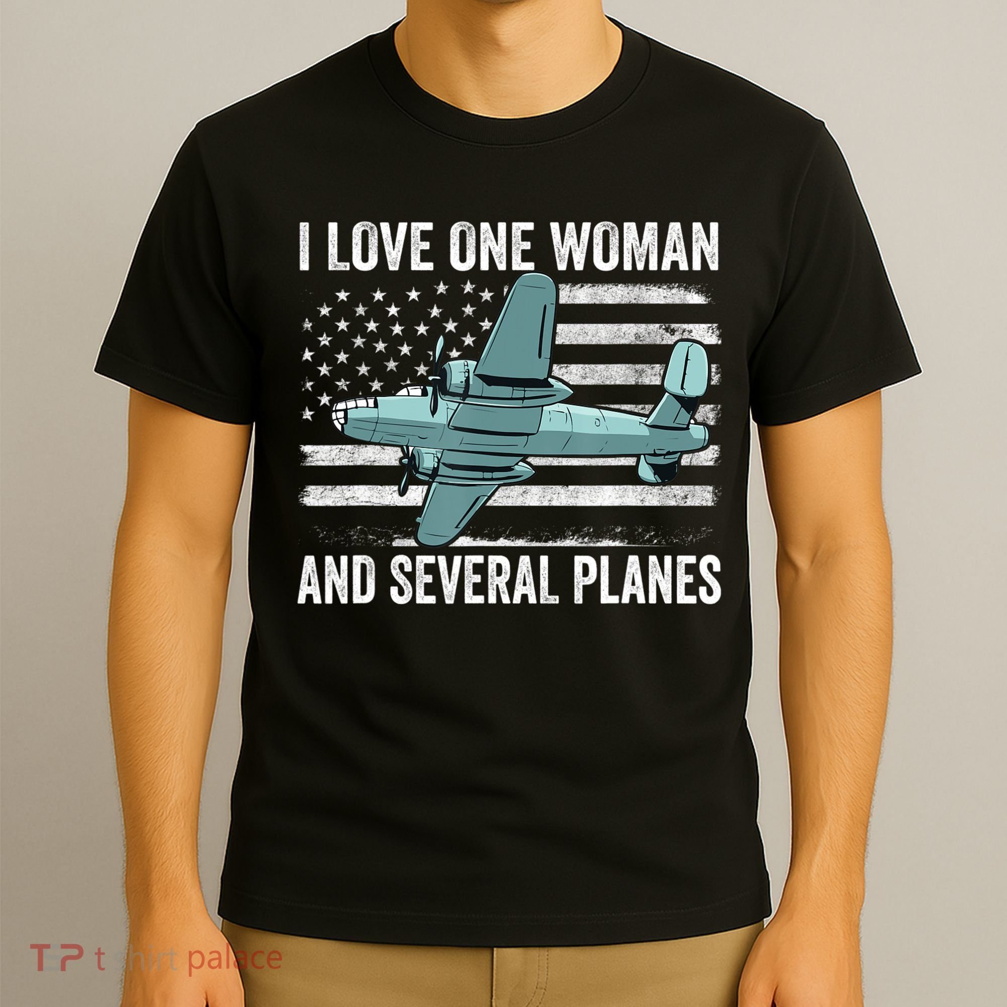 Veteran Pilot B17 Heavy Bomber WW2 Plane Aircraft USA Flag T-Shirt