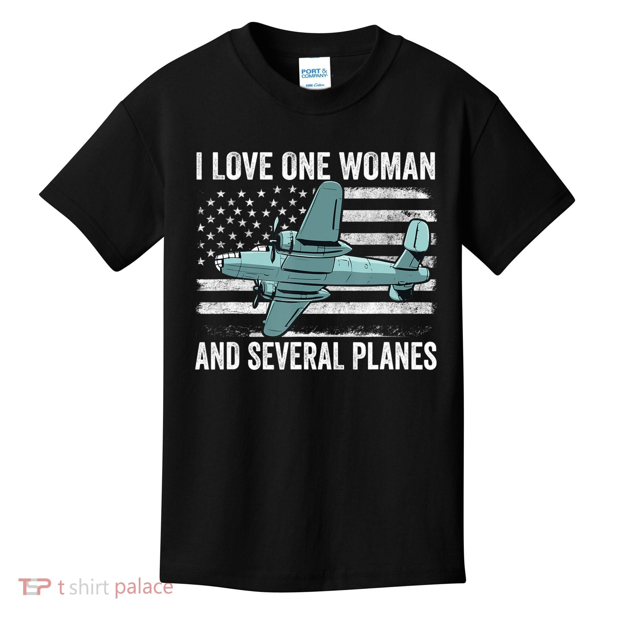 Veteran Pilot B17 Heavy Bomber WW2 Plane Aircraft USA Flag Kids T-Shirt