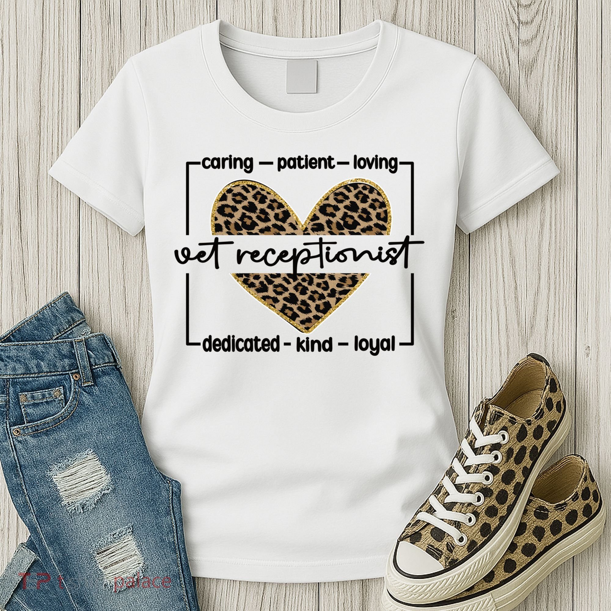 Vet Receptionist Appreciation Veterinary Receptionist Cool Gift Women's T-Shirt
