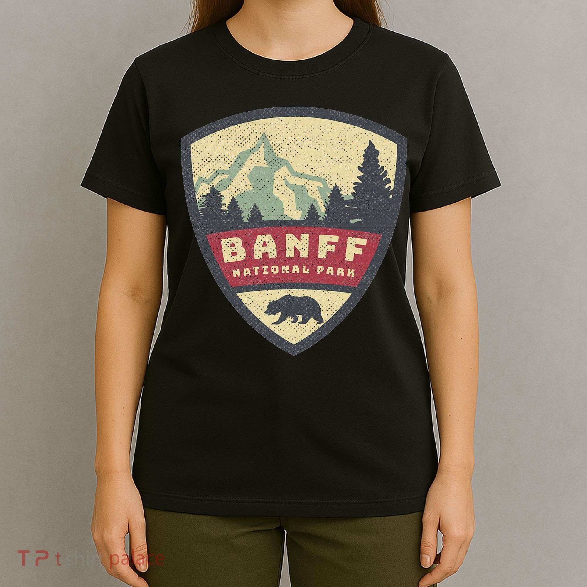 Vintage Retro Canadian Banff National Park Rustic Souvenirs T-Shirt