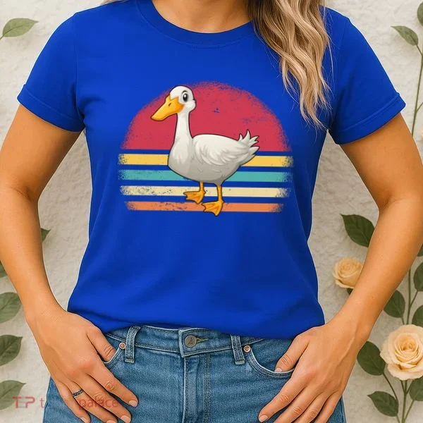 Vintage Retro Duck Gift Women's T-Shirt