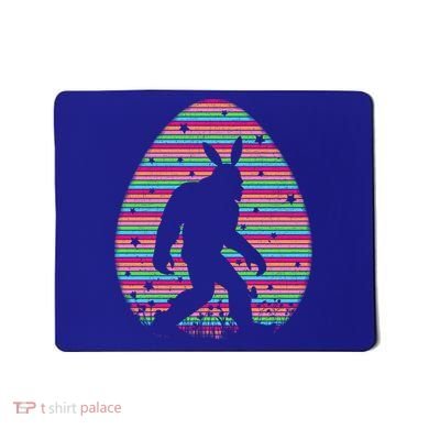 Vintage Retro Easter Egg Lover Funny Bigfoot Easter Sunday Gift Mousepad