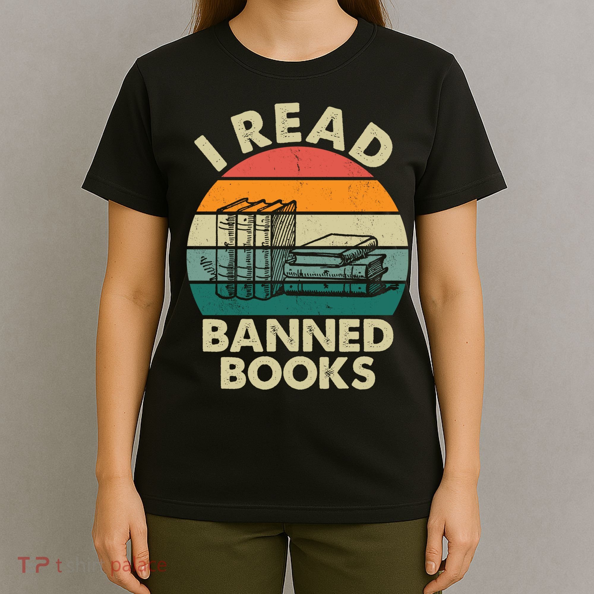 VINTAGE RETRO I READ BANNED BOOKS T-Shirt