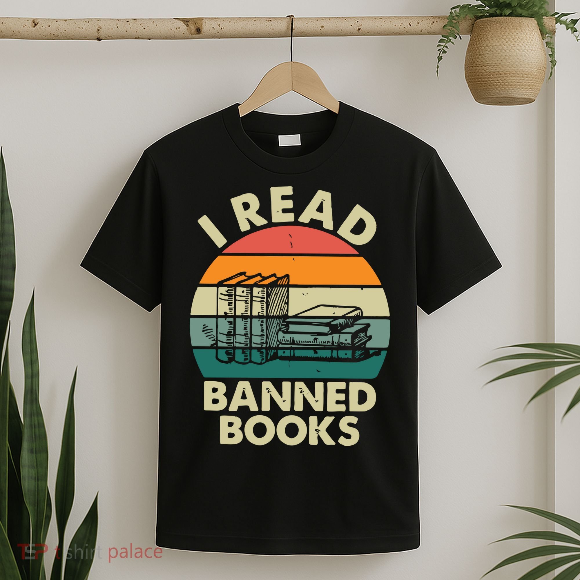 VINTAGE RETRO I READ BANNED BOOKS T-Shirt