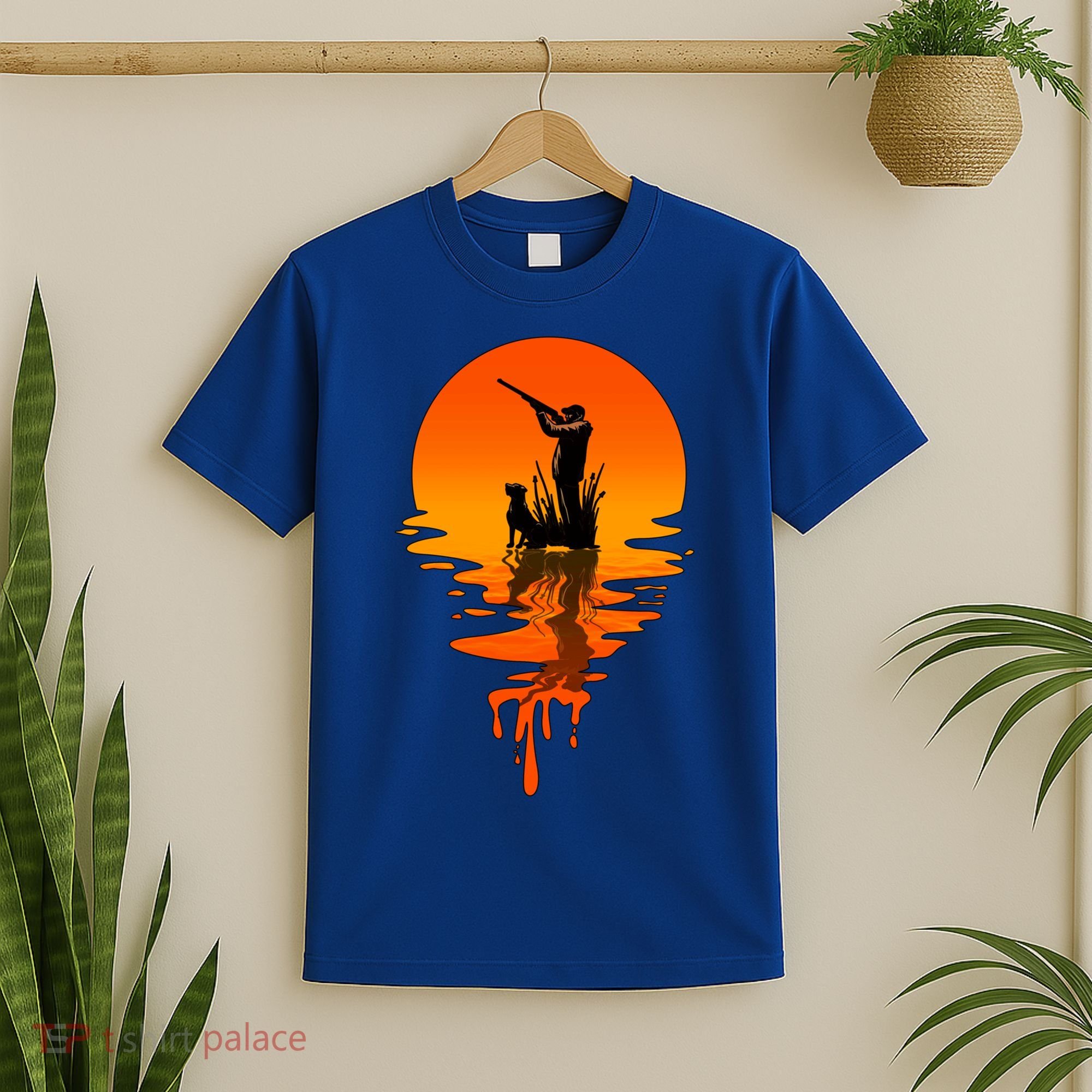 Vintage Retro Style Duck Hunting Gift T-Shirt