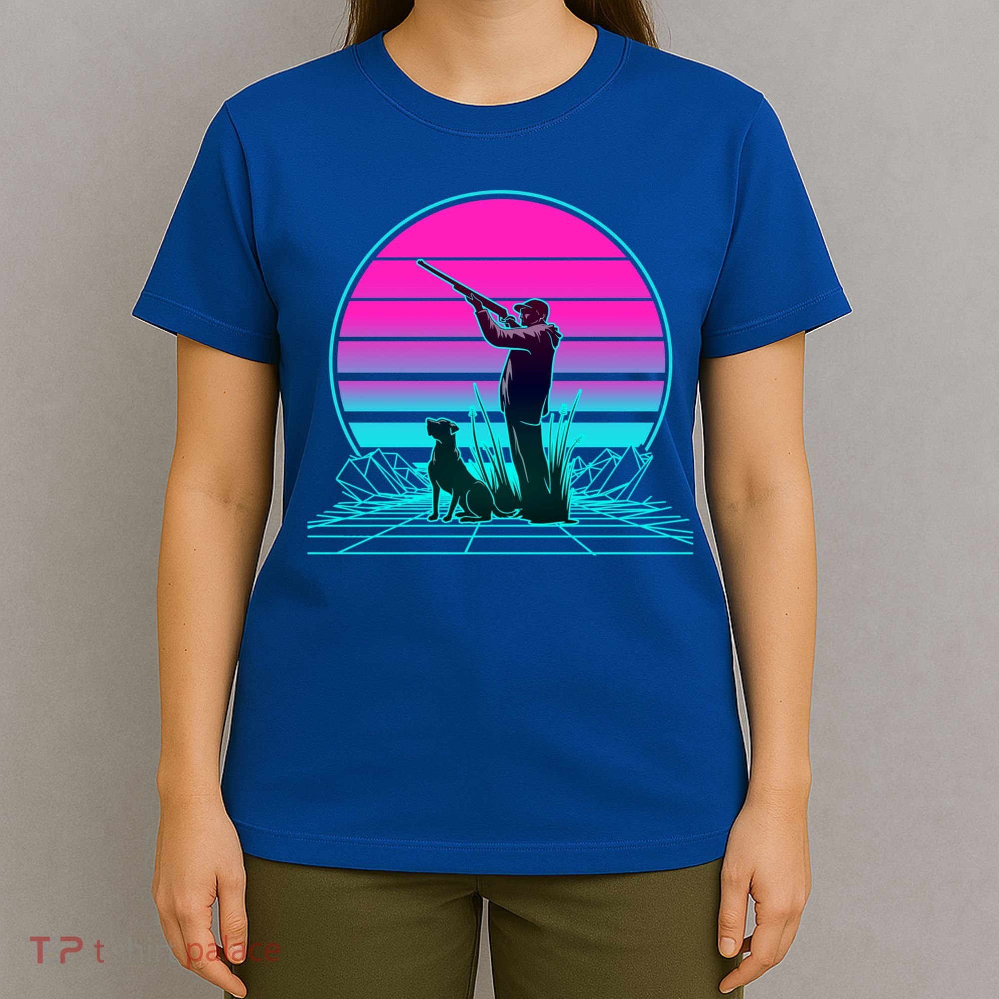 Vintage Retro Sunset Duck Hunting Cool Gift T-Shirt