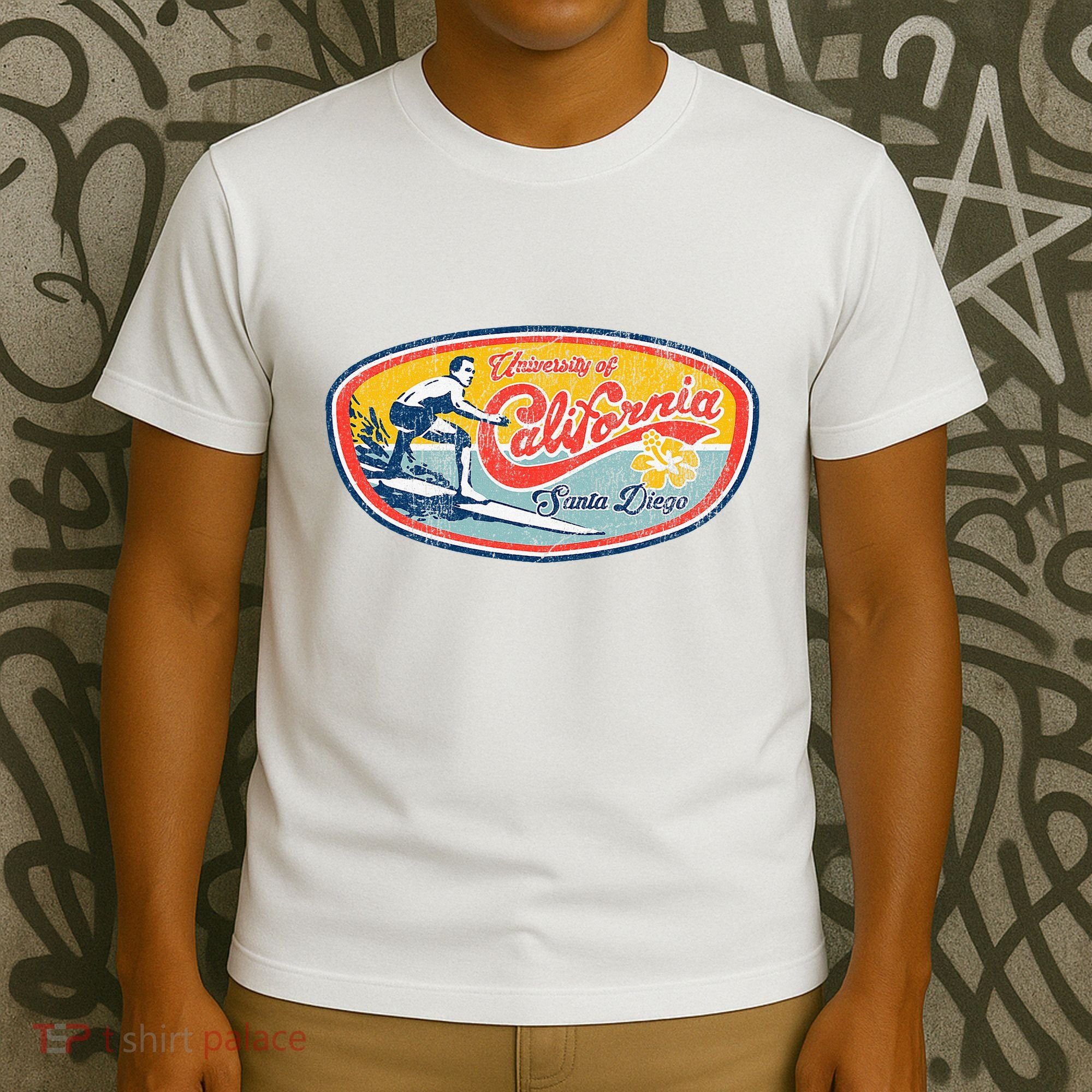 Vintage Retro Surf Style Ucsd T-Shirt