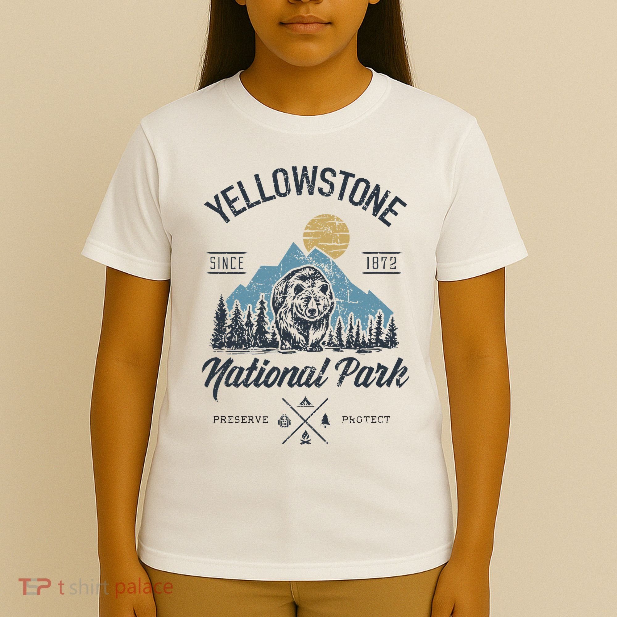 Vintage Retro Yellowstone National Park Hiking T-Shirt