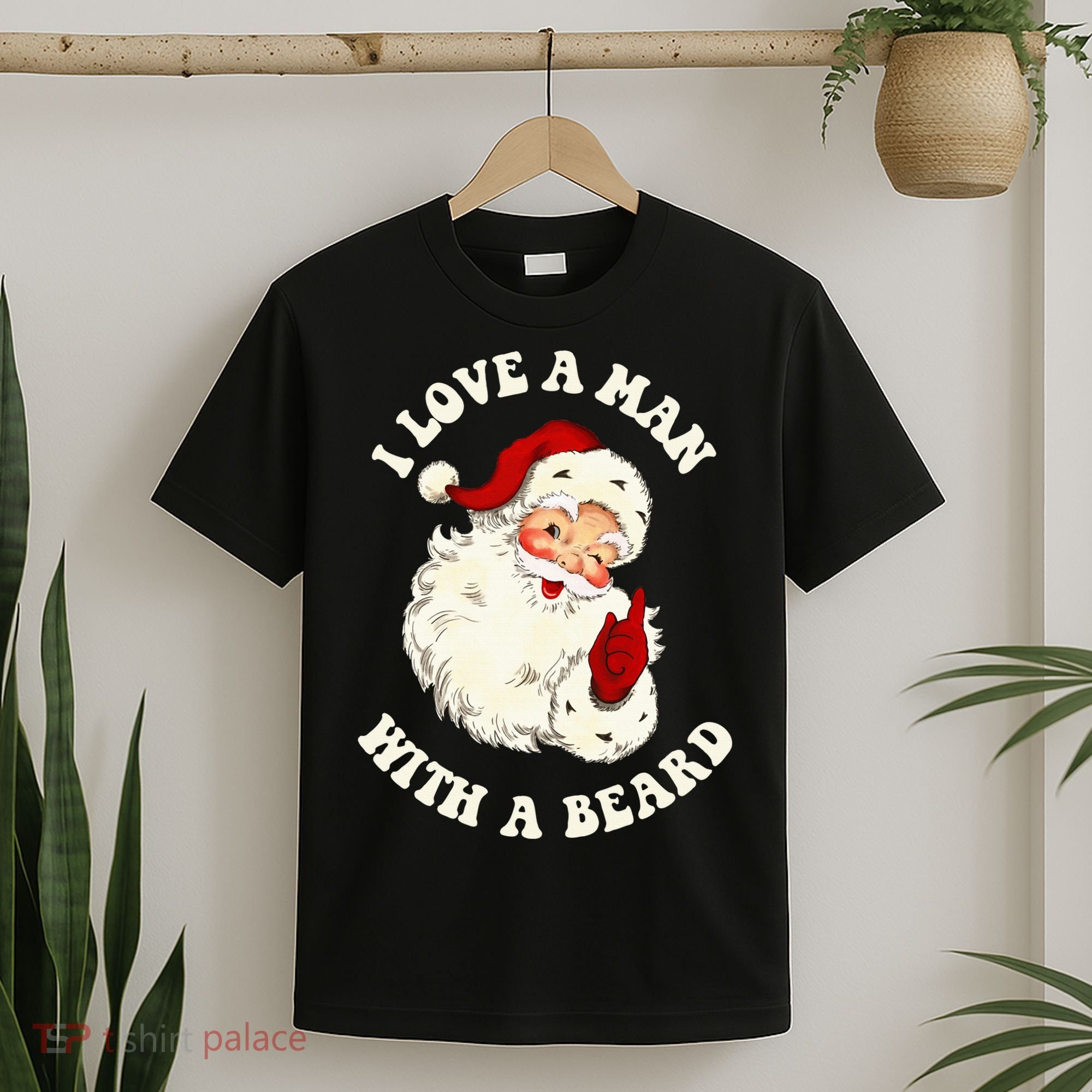 Vintage Santa Fun Retro I Love A Man With A Beard Christmas T-Shirt