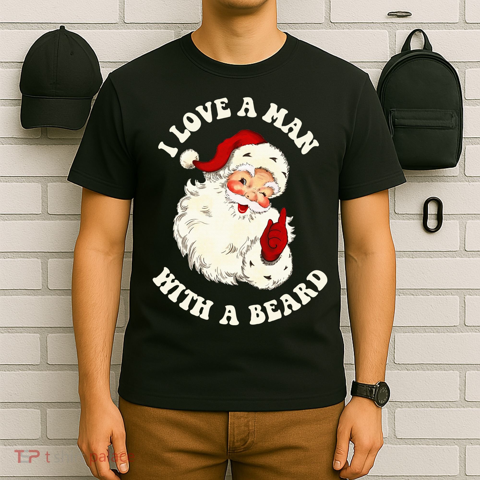 Vintage Santa Fun Retro I Love A Man With A Beard Christmas T-Shirt