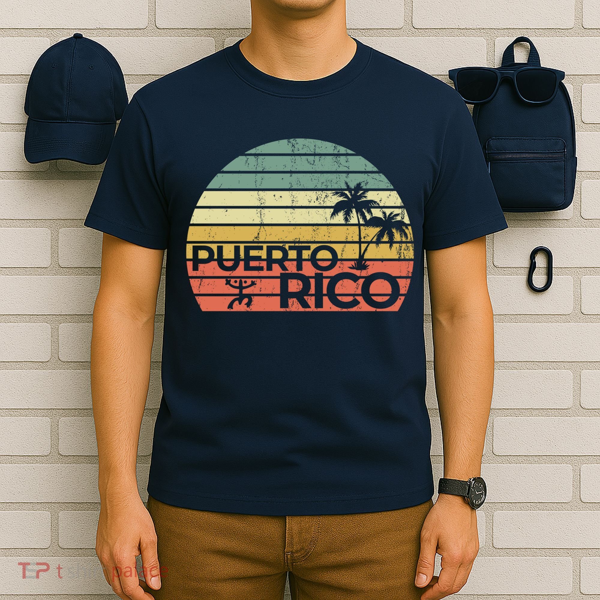 Vintage style Puerto Rico Retro Sunset Palm Tree T-Shirt
