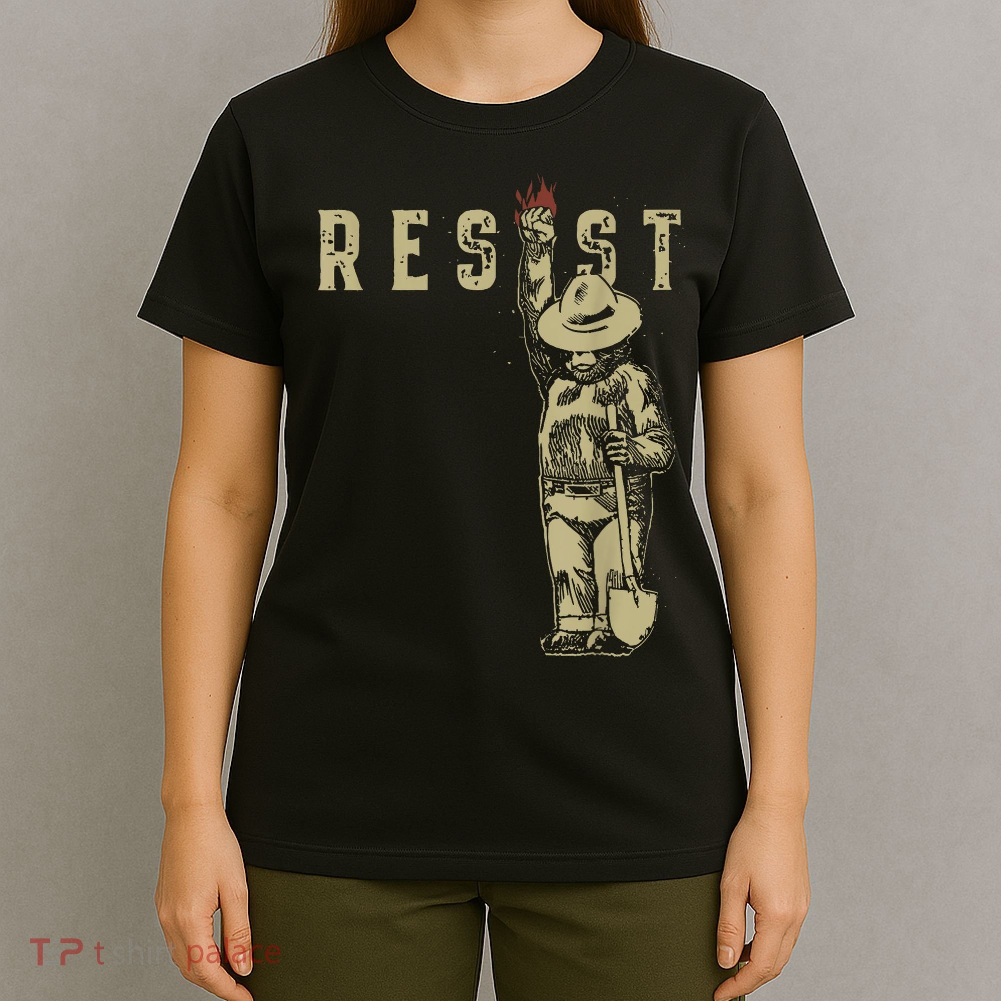 Vintage The Resist Bear T-Shirt
