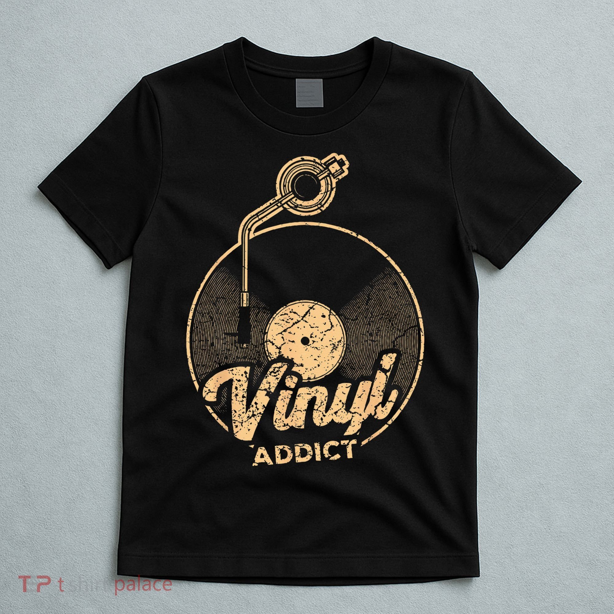 Vinyl Turntable Music Retro LP Record Player DJ T-Shirt