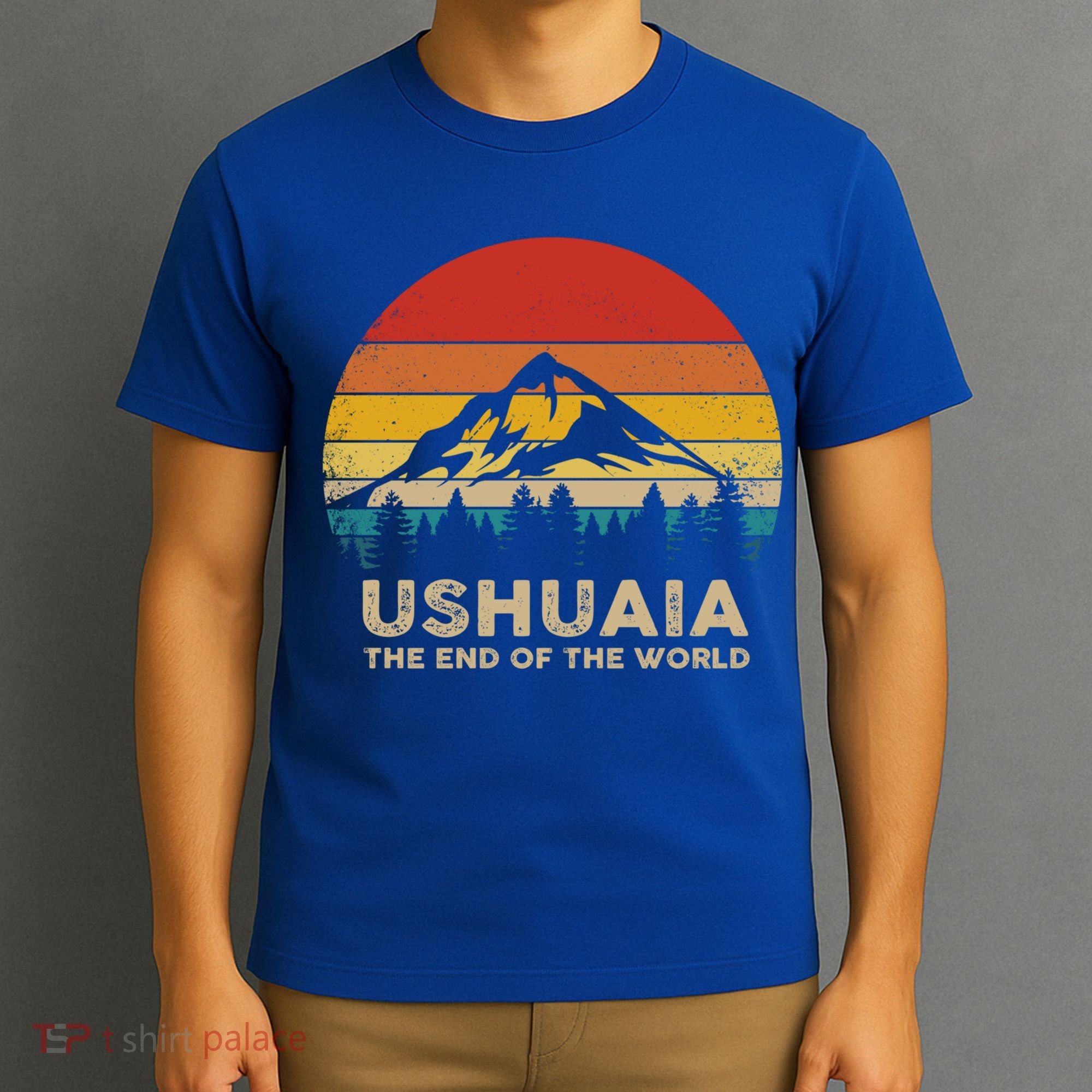 Vintage Ushuaia Great Gift Argentina Souvenir Great Gift T-Shirt