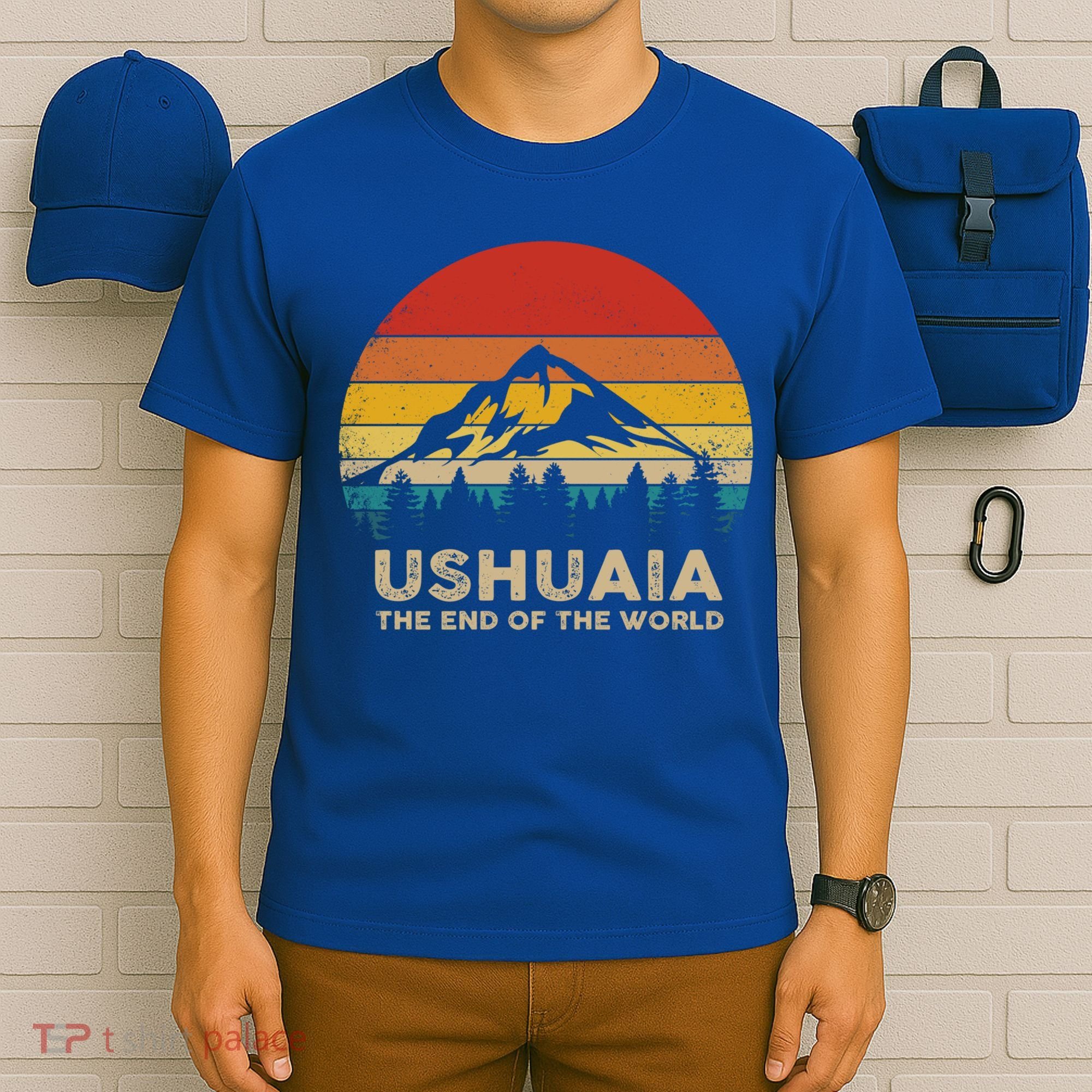 Vintage Ushuaia Great Gift Argentina Souvenir Great Gift T-Shirt