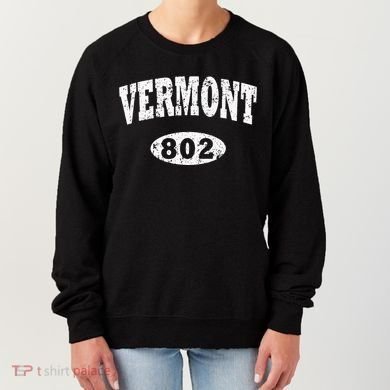 Vermont . Vintage Area Code 802 Women's Sweatshirt