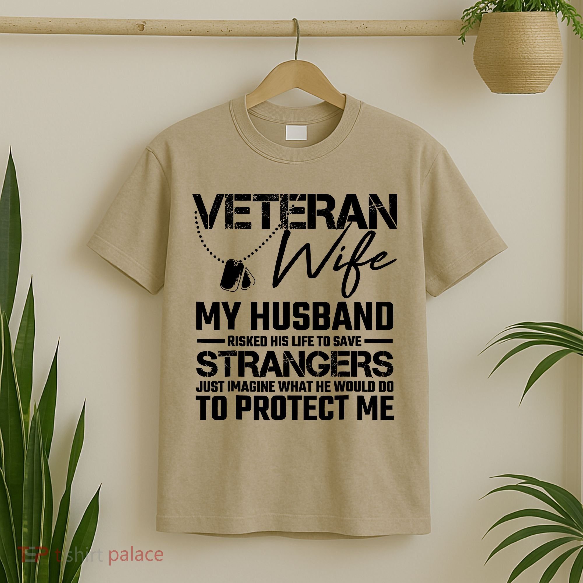 Veteran Wife Army Husband Soldier Saying Cool Military T-Shirt