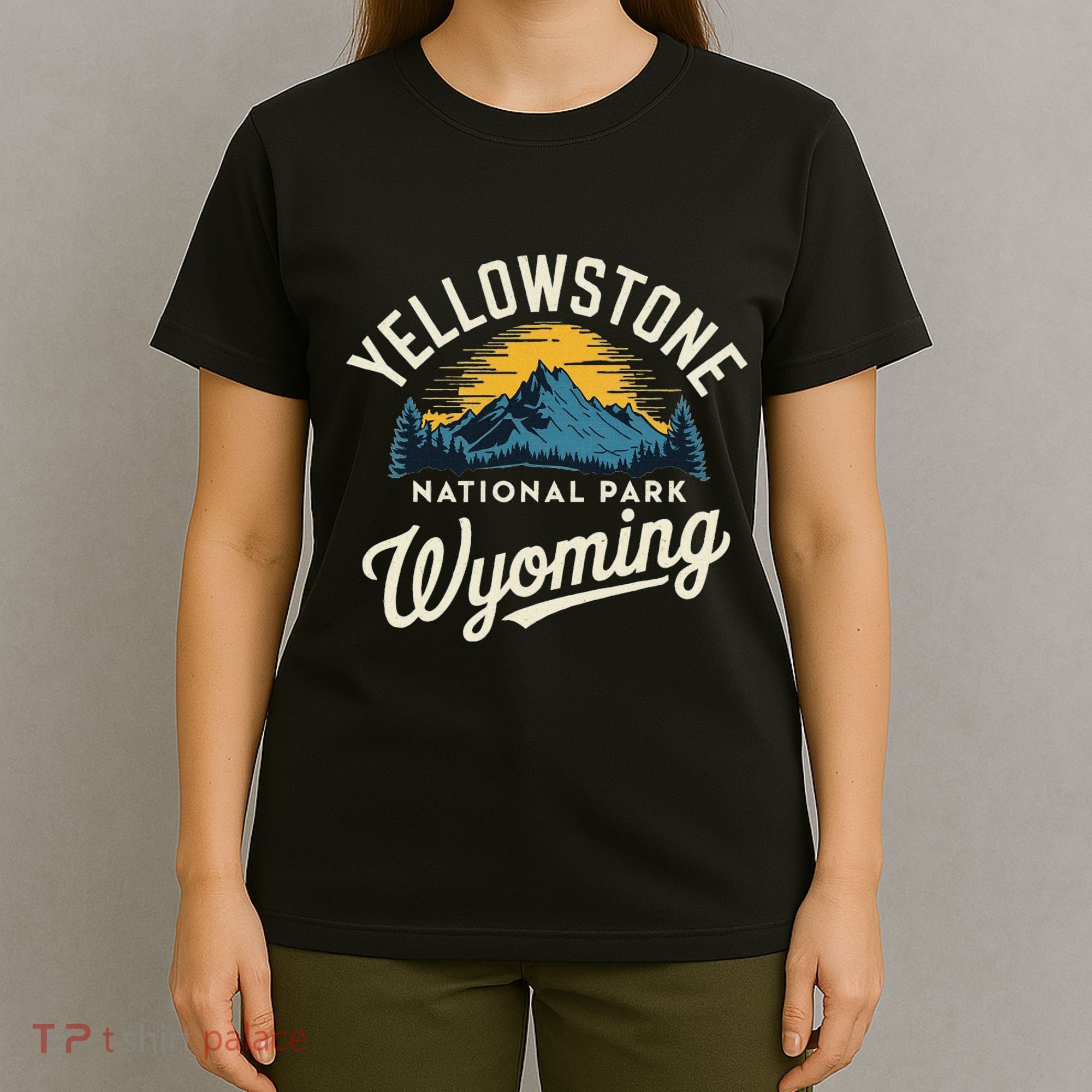 Vintage Yellowstone National Park Wyoming Souvenir T-Shirt