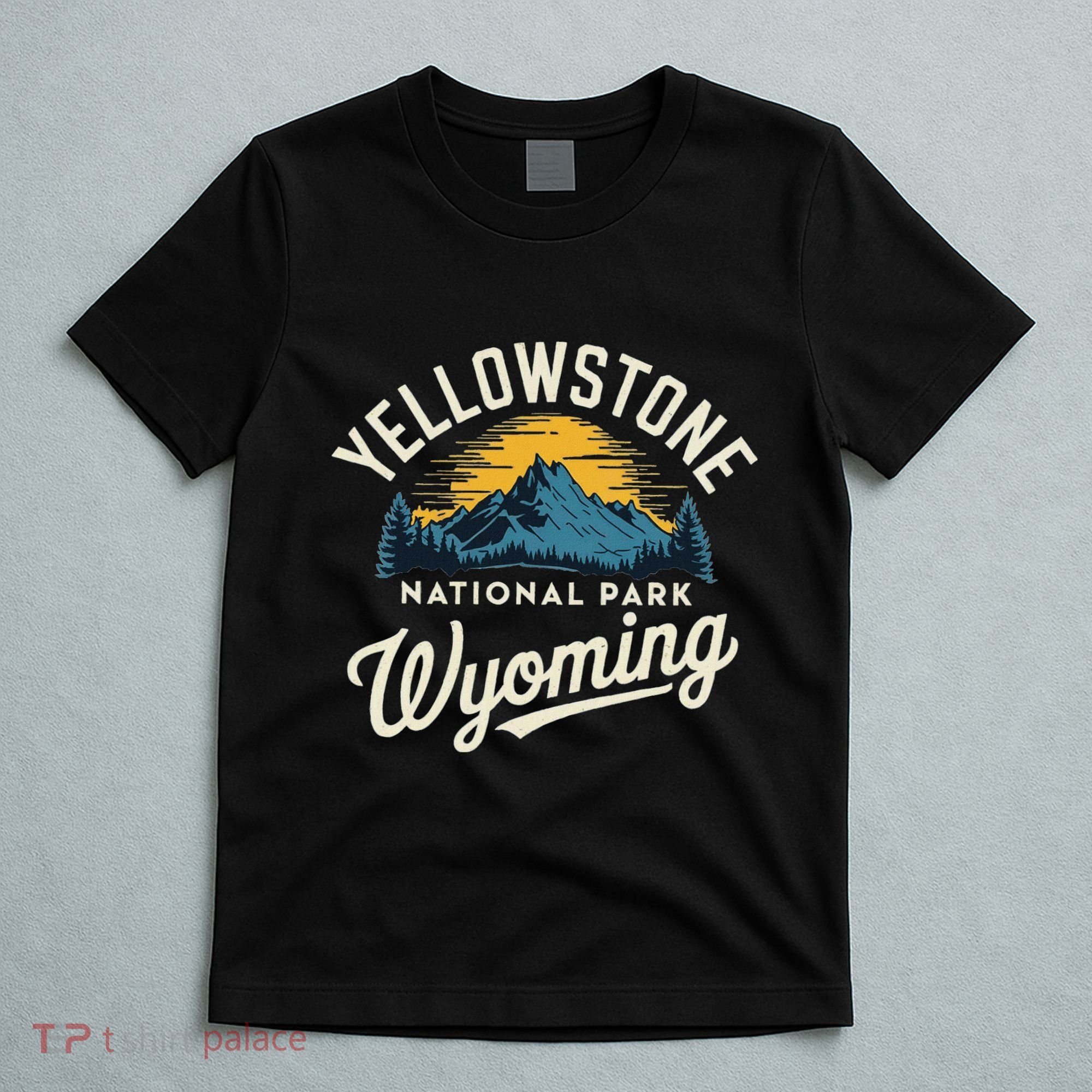 Vintage Yellowstone National Park Wyoming Souvenir T-Shirt