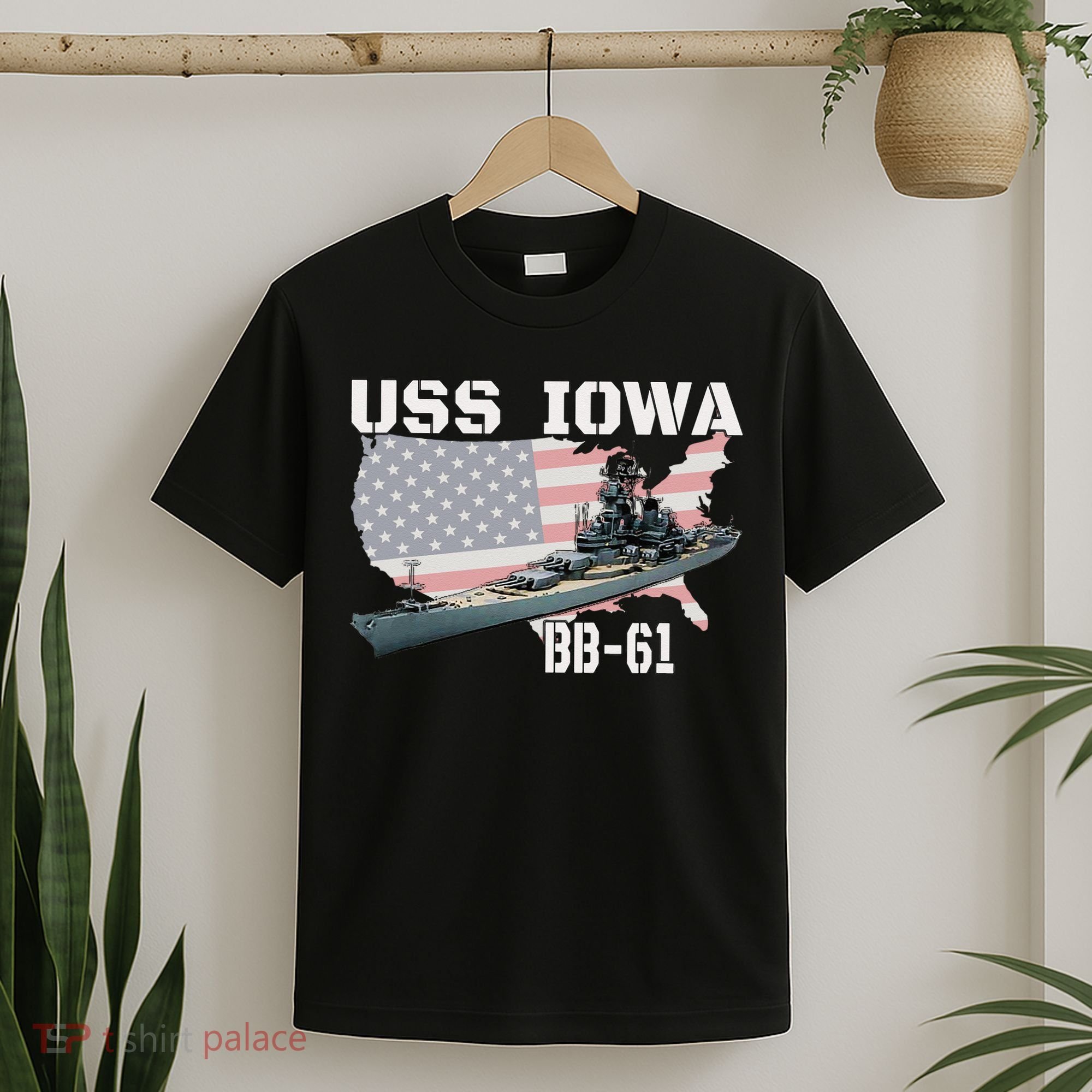 WW2 American Battleship USS Iowa Warship BB61 Veterans  T-Shirt