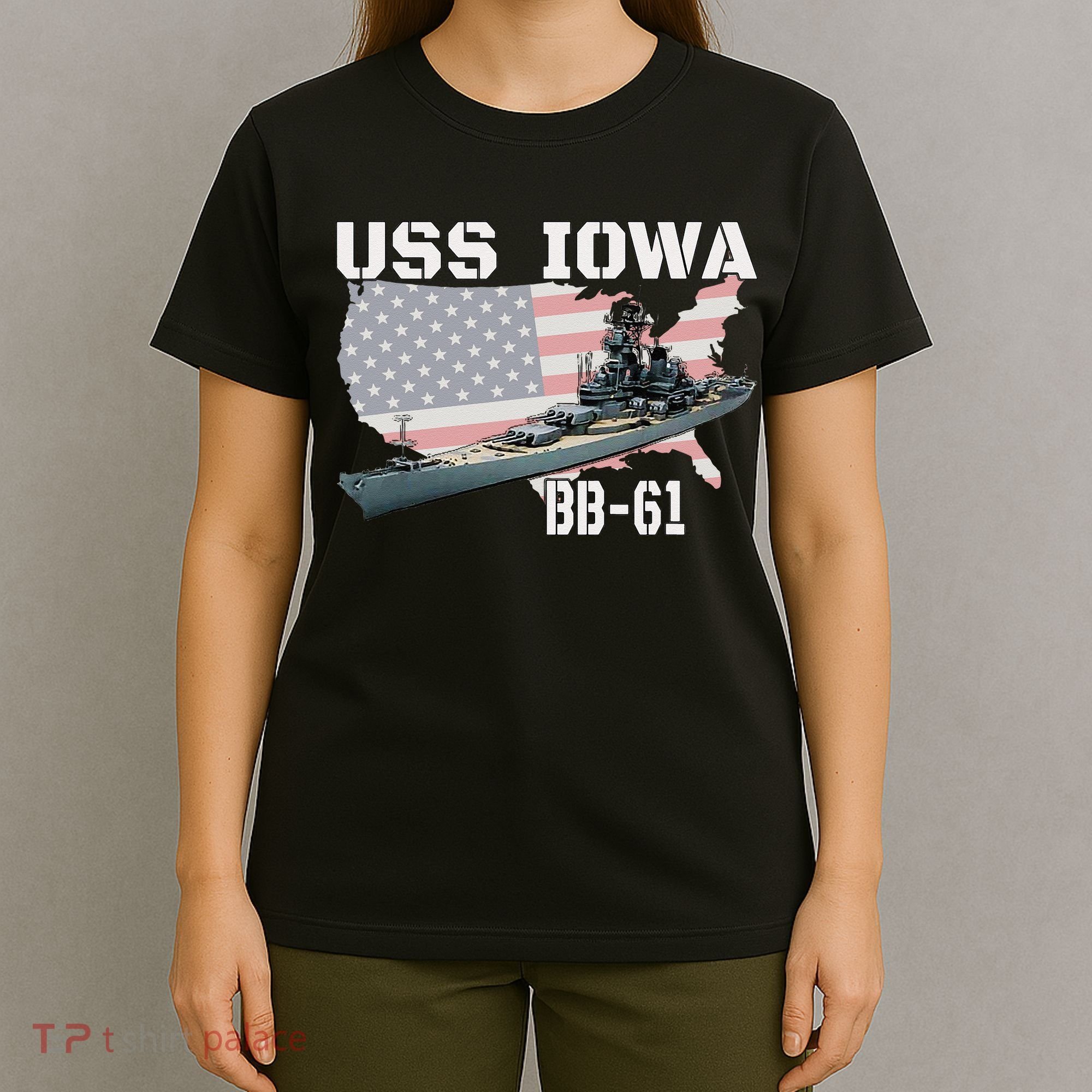 WW2 American Battleship USS Iowa Warship BB61 Veterans  T-Shirt