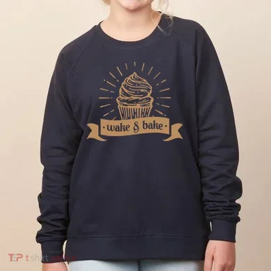 Wake & Bake Cupcake Baking Chef Women's Sweatshirt