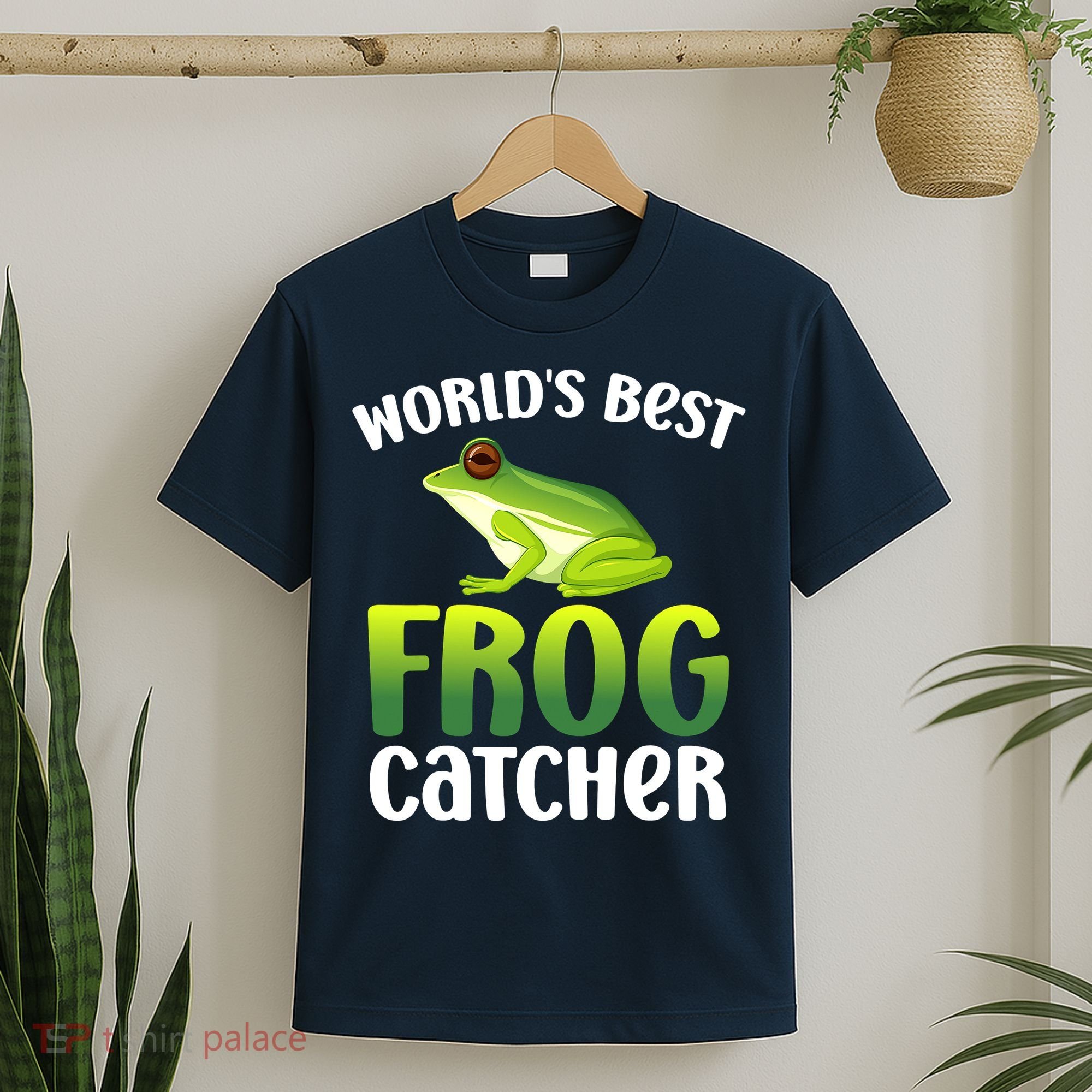 World's Best Frog Catcher Boys Girls Frog Hunter T-Shirt