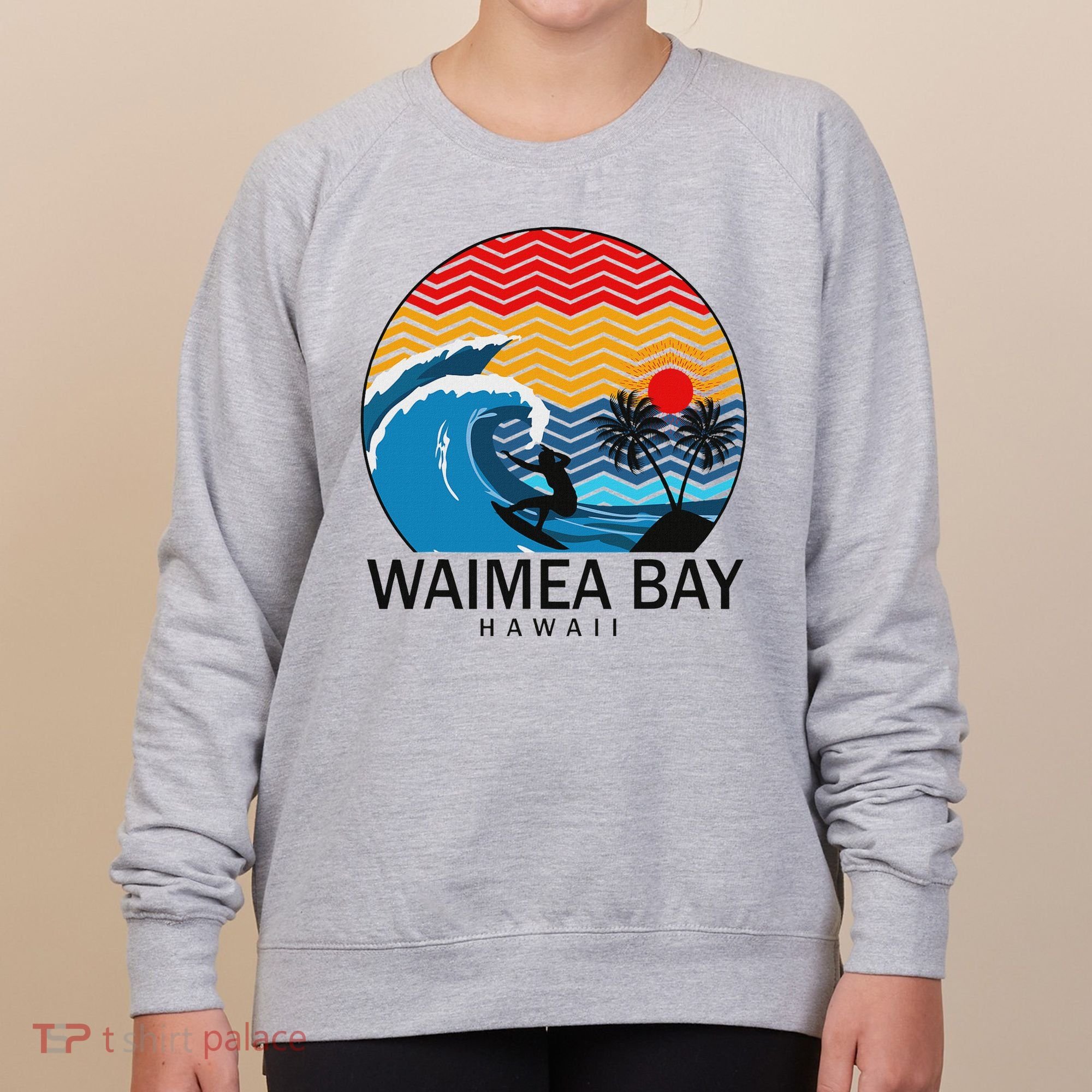 Waimea Bay Hawaii Surfboard Women's Sweatshirt