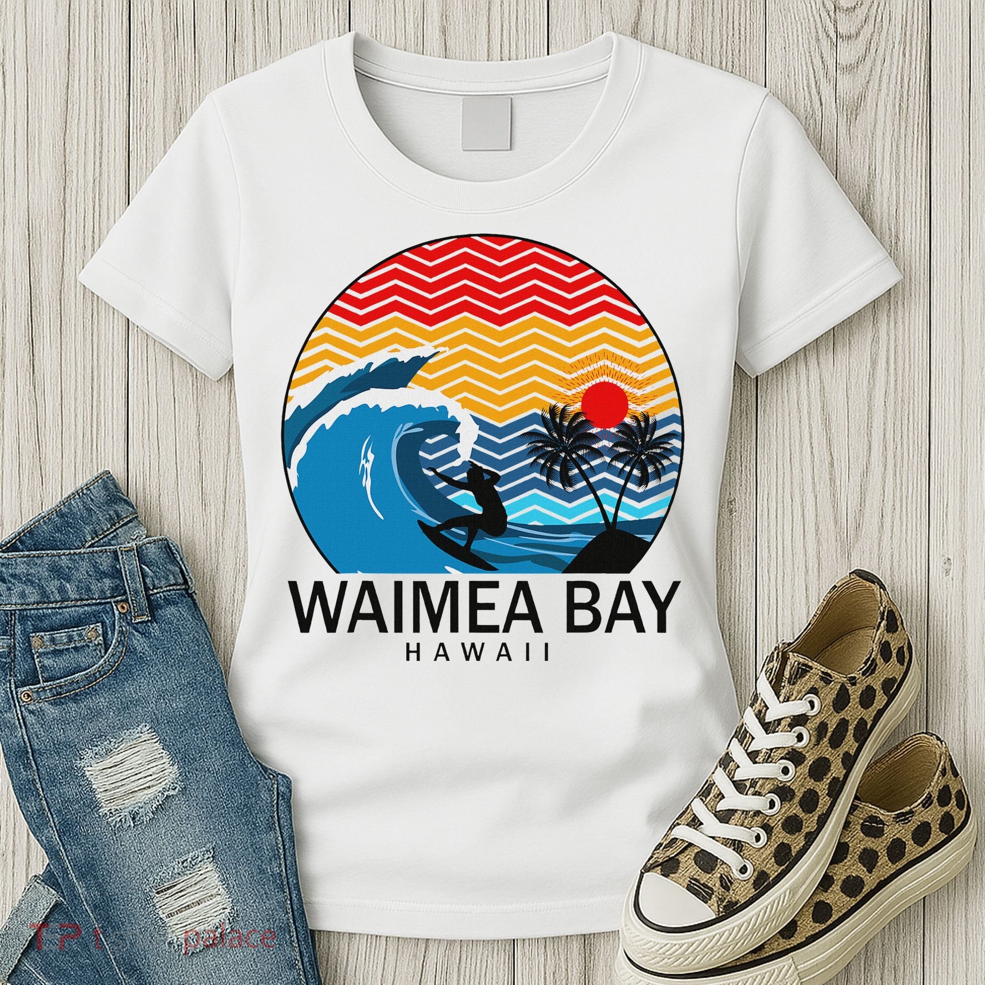 Waimea Bay Hawaii Surfboard Women's T-Shirt